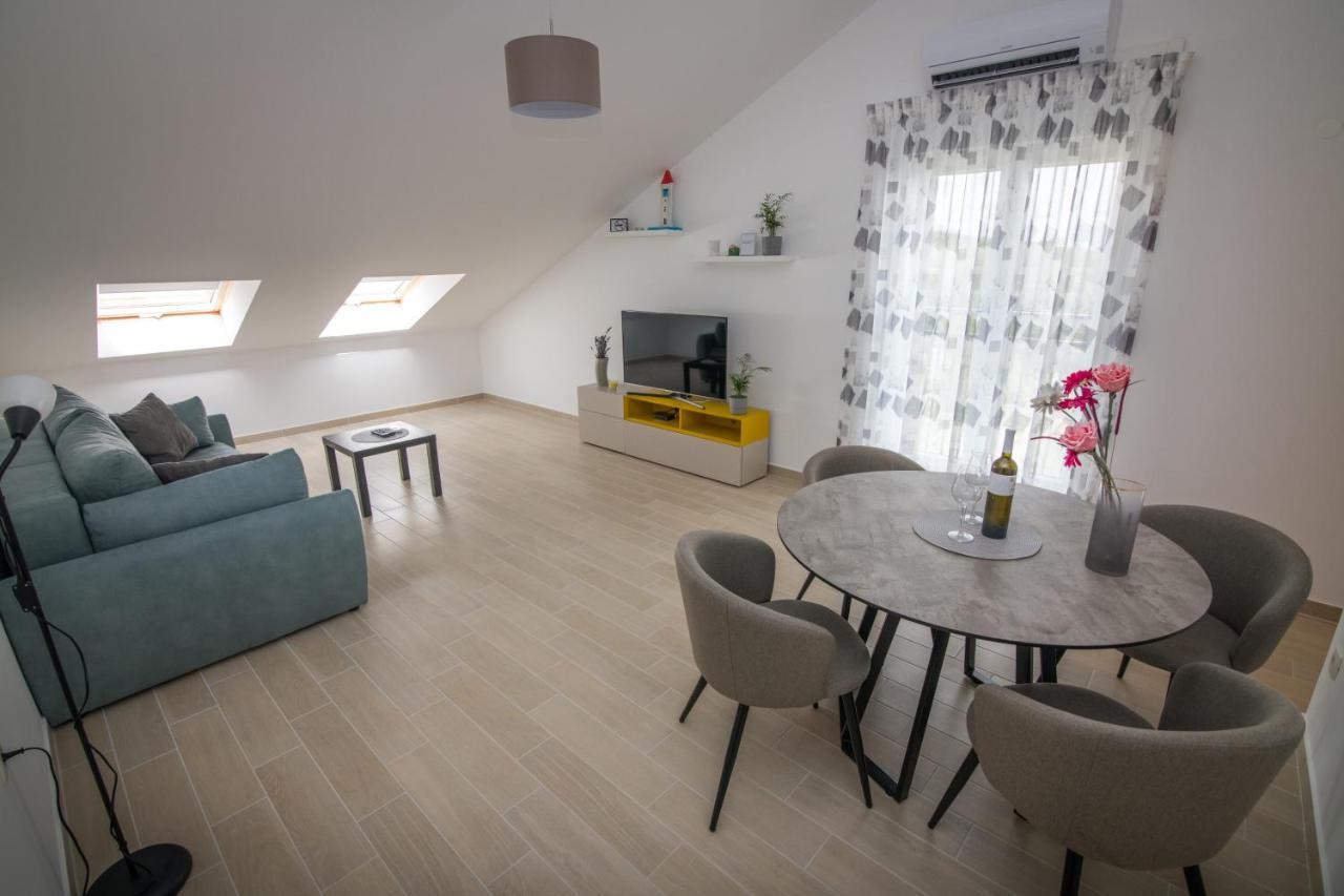 Apartment Skylight Kostrena Esterno foto