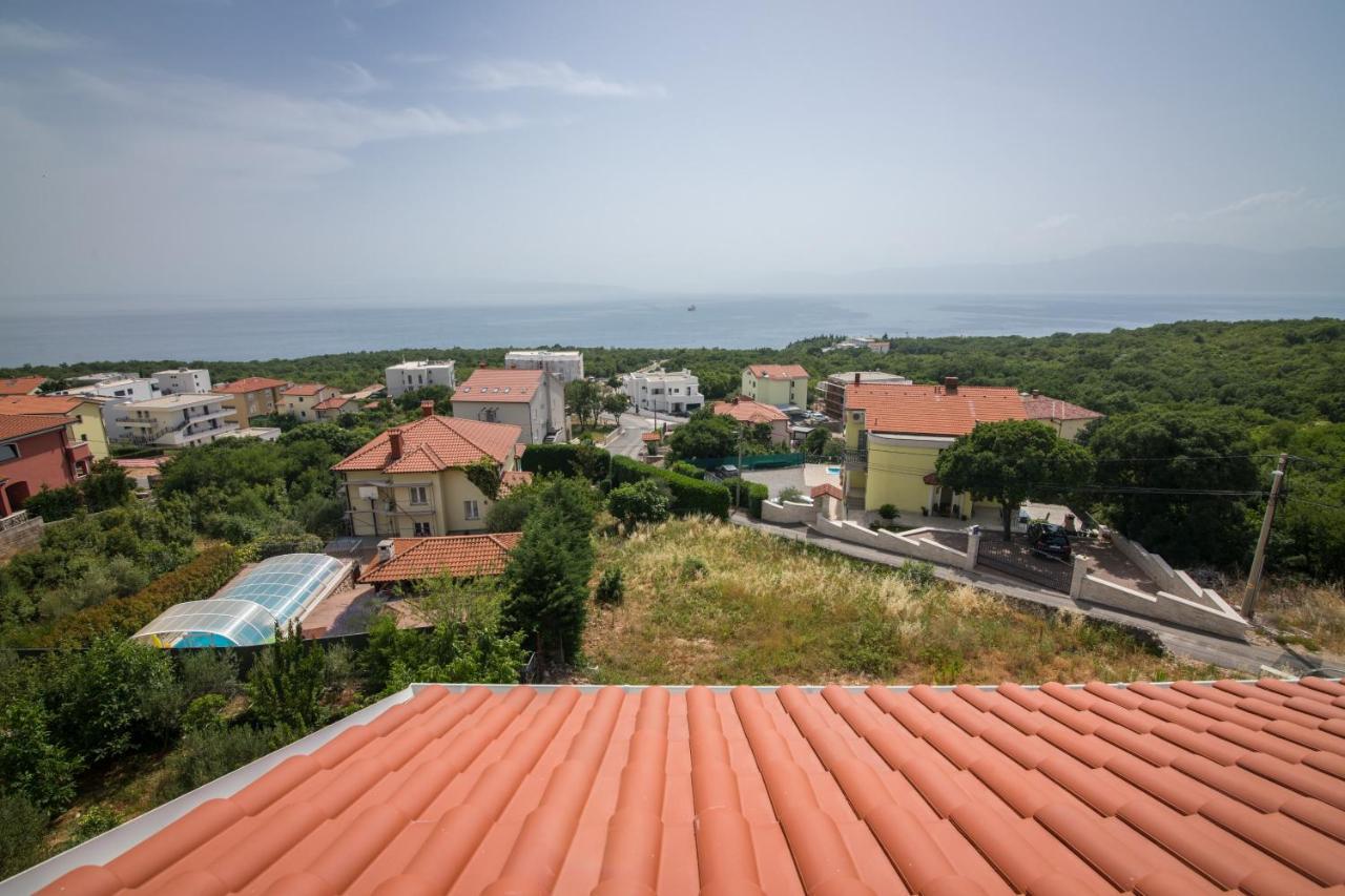 Apartment Skylight Kostrena Esterno foto